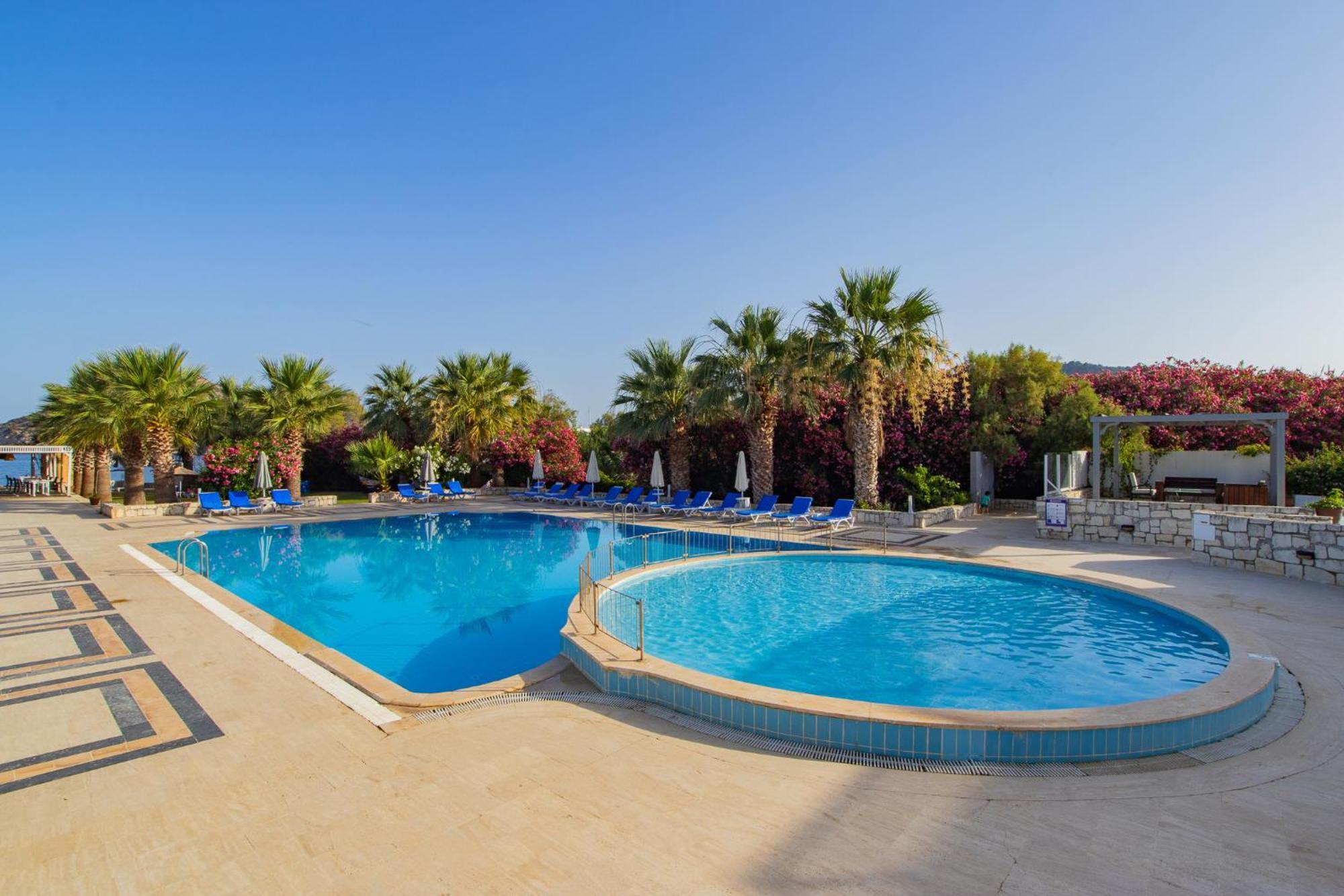 Ladonia Hotels Zemda Guemuesluek Ngoại thất bức ảnh